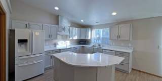 Price Drop!-Exceptional 2200 sq ft Three Bedroom 2 Bath Rambler in Fed Way - with A/C Gallery 9