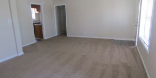 3 bedroom 2 bath home Gallery 7