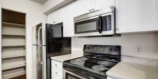 On the Green at Harbour Pointe Gallery 28