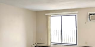 1077 Van Dyke Street - 305 Gallery 2