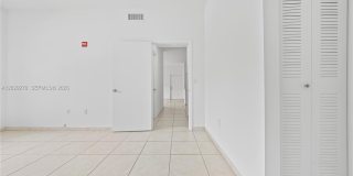 7280 NW 114th Ave Gallery 15
