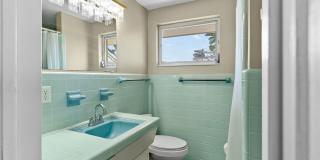 Waterfront 3 Bedroom in Yacht Club Estates Gallery 21