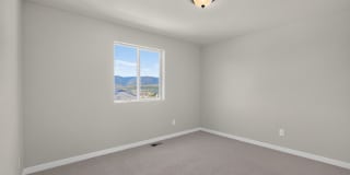Spacious 5BR House in Monument Gallery 21