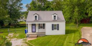 Cozy Single-Family Home in Christiansburg Gallery 1
