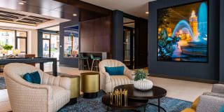 44 Washington Gallery 23