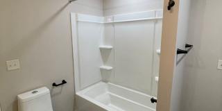 Newly Remodeled 2 Bed 1.5 Bath Home will Large Oversized 2-Stall Garage! Gallery 15