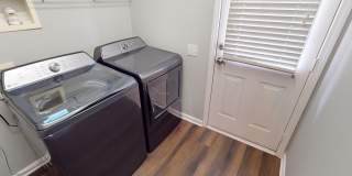 Double Master Townhome in South Park Gallery 27