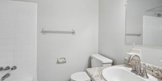 South Pointe Apartment Home Gallery 9