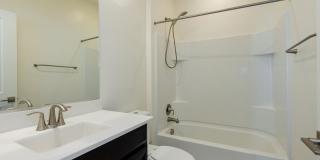 Modern Comfort Meets Community Living – 3 Bed, 2 Bath Beauty with Resort-Style Amenities! Gallery 15