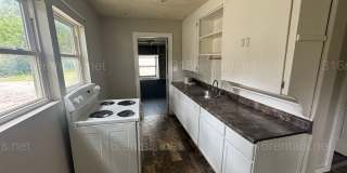 $825 - 2 bed 1 bath - Single Family Home Gallery 10