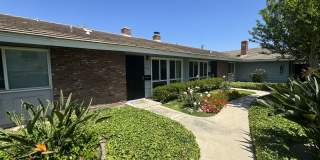 Upgraded 2 bed, 2 bath townhome for lease in Tustin. Must see !! Gallery 1