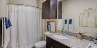 University Walk - Student Housing Gallery 24