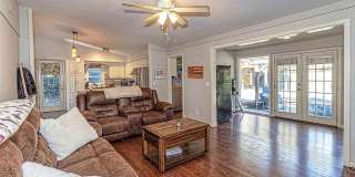 Beautiful and Remodeled Midtown Home!!!!! Gallery 5