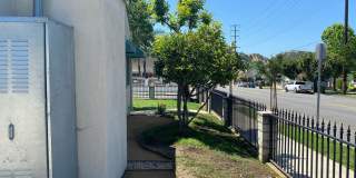 Spacious 2 Bedroom 1 Bath House in Eagle Rock Gallery 10