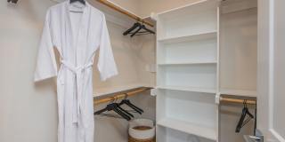Middle Sound West Apartments Gallery 61