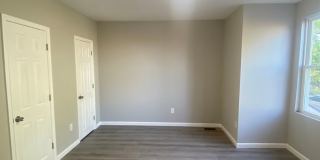 Remodeled Home - Oak Lane Gallery 16