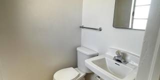 5719 BAINBRIDGE Avenue Gallery 13