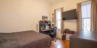 8 Gates Street #1 Gallery 14