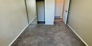 4 Bedroom Home in Villa Loma-Available NOW Gallery 33