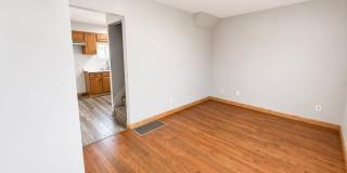 Updated 3 Bedroom Home Near Westgate Park with Modern Finishes Gallery 4