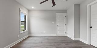 "Get $3,000 Off Rent Today!" Offer Expires 08/31 - Call for details Gallery 18