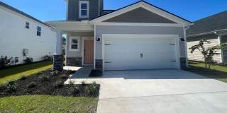 Spacious 4 bedroom home located in Clear Pond Gallery 1