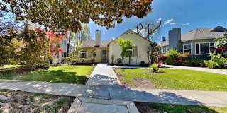 Charming Land Park Cottage – A Hidden Gem in the Heart of the City Gallery 1