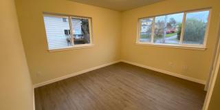 RENT SPECIAL! $1000 OFF OF FIRST MONTH! 5 Bed 3 Bath Home near WWU! Gallery 13