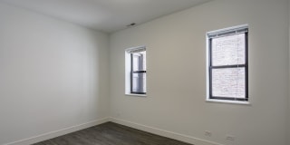 5487-5491 S. Hyde Park Boulevard Gallery 18