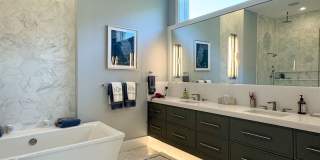 ** YOU WANT LUXURY AT ITS FINEST**ABSOLUTELY STUNNING ENTERTAINMENT 4\5 MOORINGS HOME ** Gallery 74