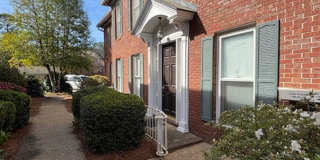 Beautiful; Wynnton Condo Gallery 1