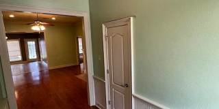 Beautiful 3 Bedroom Home in Established Zachary Neighborhood! Gallery 4