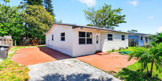 Come see this beautiful 4/2 single family home Gallery 23
