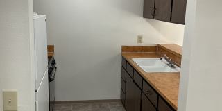 855 NE Victoria St Apt 7 Gallery 2