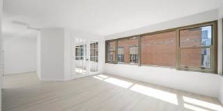 247 W Chestnut Gallery 7