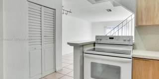 8650 SW 67th Ave Gallery 7