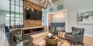 Mason Veranda Gallery 33