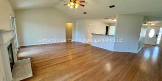 Beautiful 4 Bedroom / 2 Bathroom Harbor Winds Home w/ Solar Panels Gallery 5