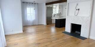 6214 West 77th Street Gallery 3