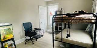 Beautifully Renovated 3bdrm/1.5bth Home Located in Richmond's North-side! Gallery 24