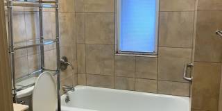 2/1 Apartment in Highland Park - Available Now! Gallery 2
