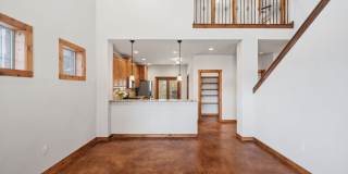 1694 GRUENE VINEYARD CROSSING Gallery 1
