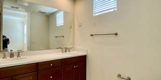 ALMOST NEW, SUPER CLEAN 2 BED, 2.5 BATHS, WOOD FLOORS, STAINLESS STEEL APPLIANCES, CLUBHOUSE WITH POOL Gallery 38