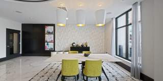 One William Gallery 42