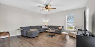 MOVE IN READY!-$500 OFF THE FIRST MONTHS RENT!-MOVE IN SPECIAL-BONUS ROOM!! Gallery 8