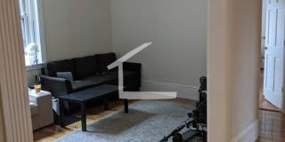 Nice 2 bed with office Gallery 9