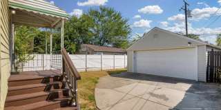 1581 Empire Ave Gallery 15