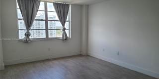 2851 NE 183rd St Gallery 14