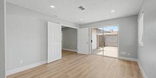 2340 E Isabella Avenue Gallery 9