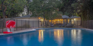 8624 Louise Ave 8624 Louise Ave Gallery 1